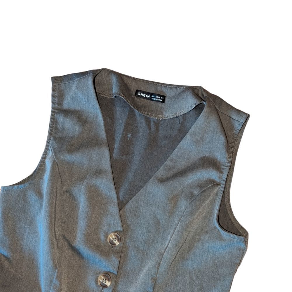 🛍️SHEIN GRAY BUTTON UP SLEEVELESS JUMPSUIT SIZE SMALL - Picture 3 of 3